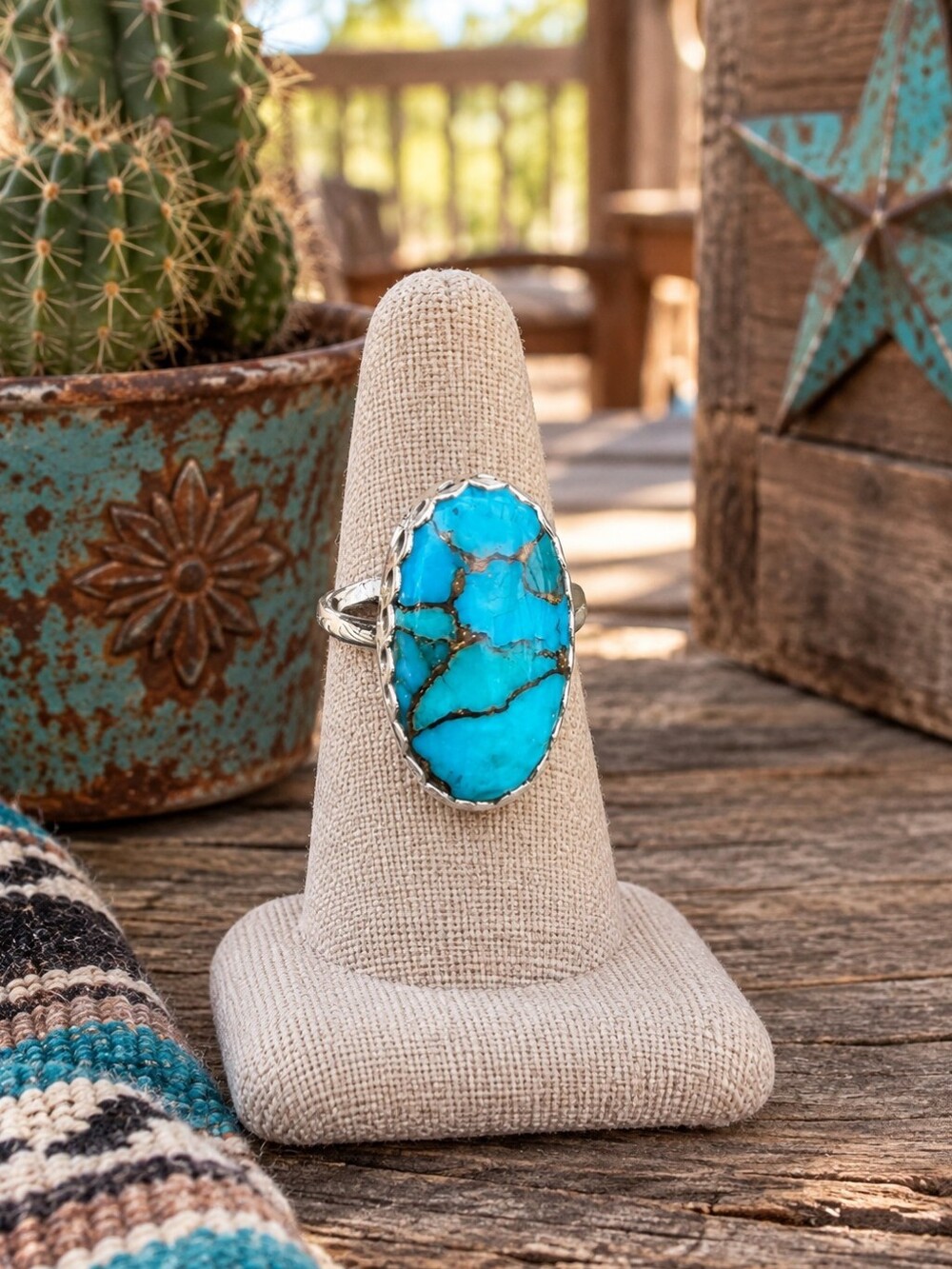 Native AMERICAN / SOUTHWESTERN STYLE 9.25 STERLING TURQUOISE RING SIZE 8
